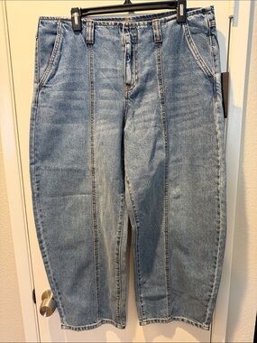 Target Women's Relaxed Light Wash Panel Jeans